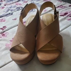 CL by Laundry Wedges size 6 1/2